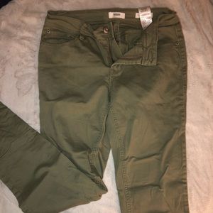 Capris Stretchy Pant